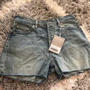 Everlane The Relaxed 90s Short